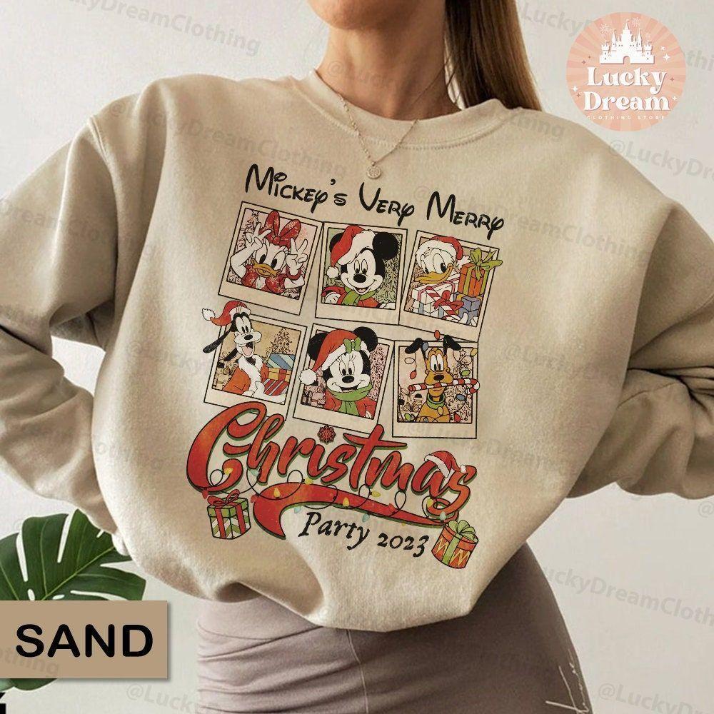 Vintage Retro Mickeys Very Merry Christmas Party 2023 Vuitino Apparel Vintage Retro Mickeys Very Merry Christmas Party 2023 Vuitino Apparel